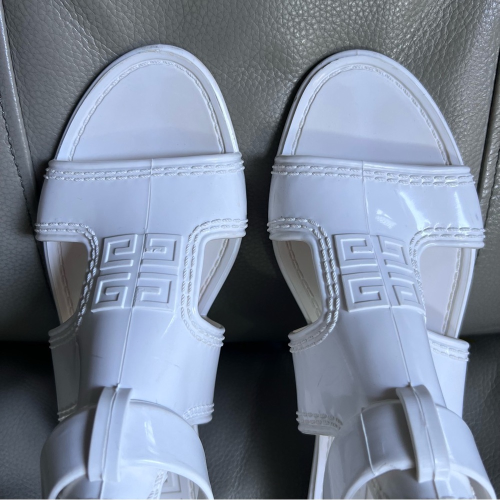 Givenchy Rubber Jelly Sandals White Sz 37 US 7 Casual Everyday Beach Vacation - Picture 11 of 14